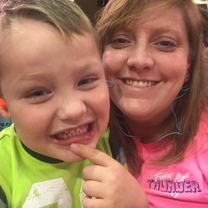 Meet your Posher, Lauren